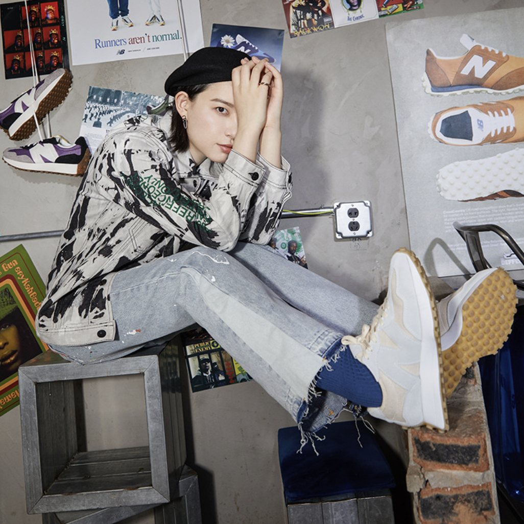 뉴발란스 우먼스 327 라이트 WS327UND