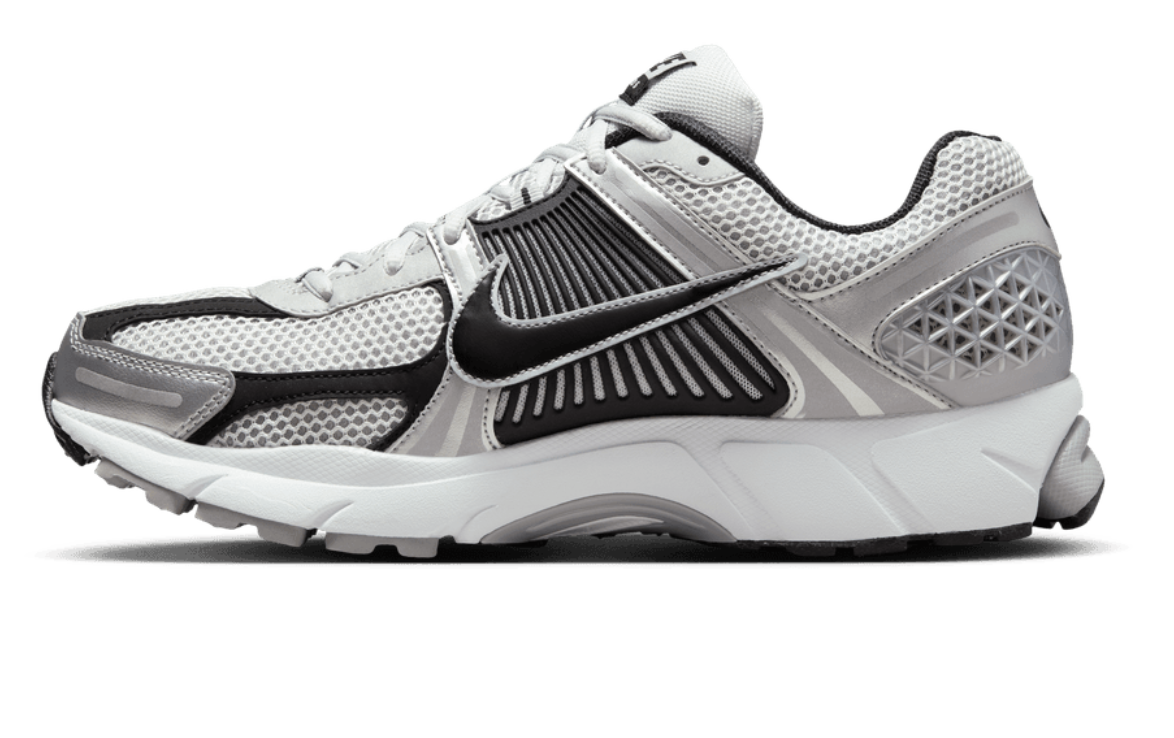 나이키 줌 보메로 5 메탈릭 실버 블랙 FJ4151 004
